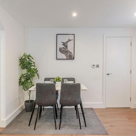 The Perfect Stay London, Home With 2 Bedrooms 1 Bath - Battersea, Vauxhall And Nine Elms エクステリア 写真